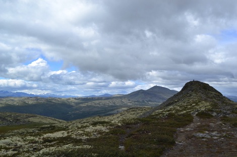 Ridge path to Anaripiggen, Rondane National Park